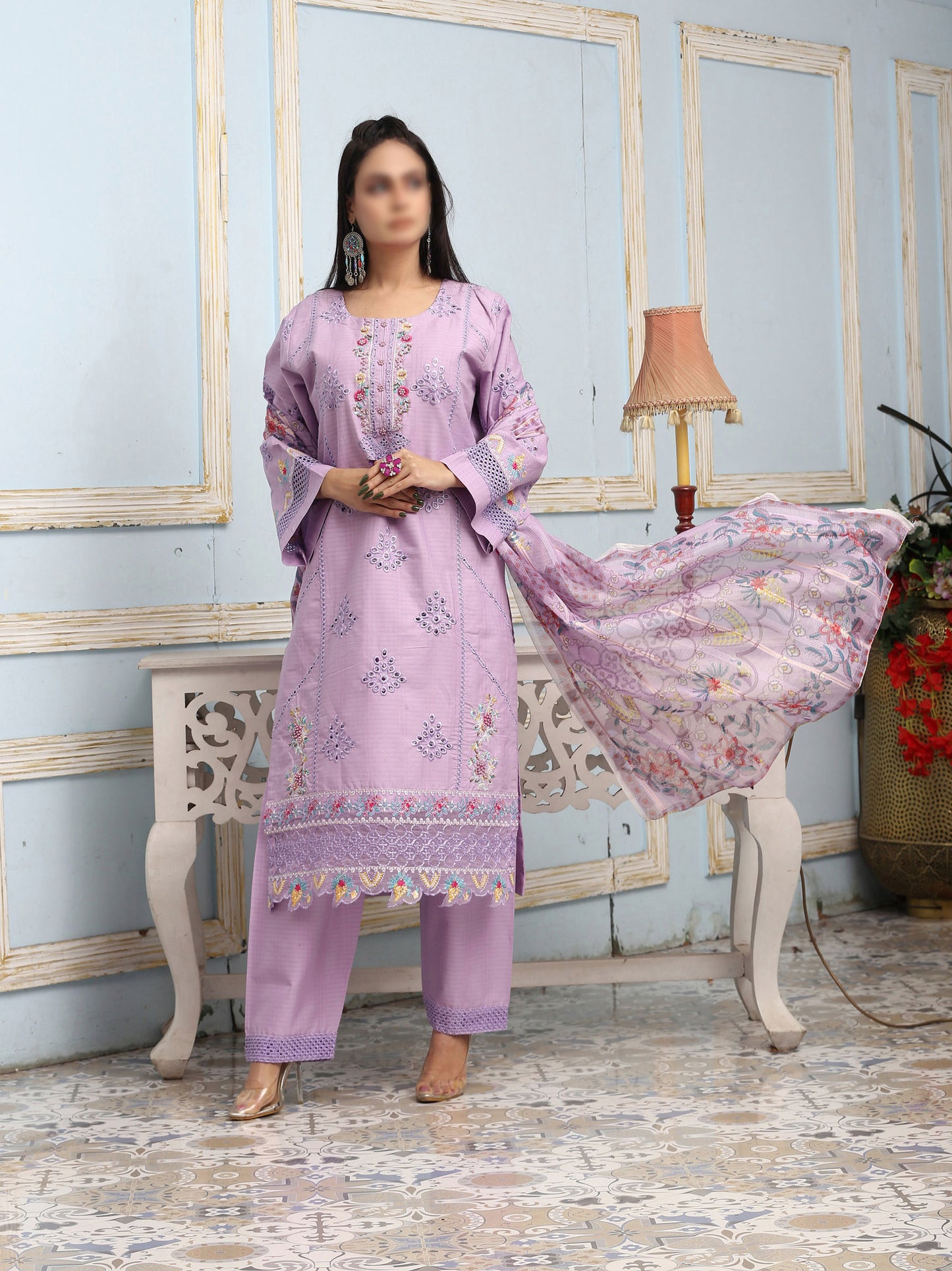 3 Piece stitched - Dastan Slub Lawn Embroidered Suit - SE-81