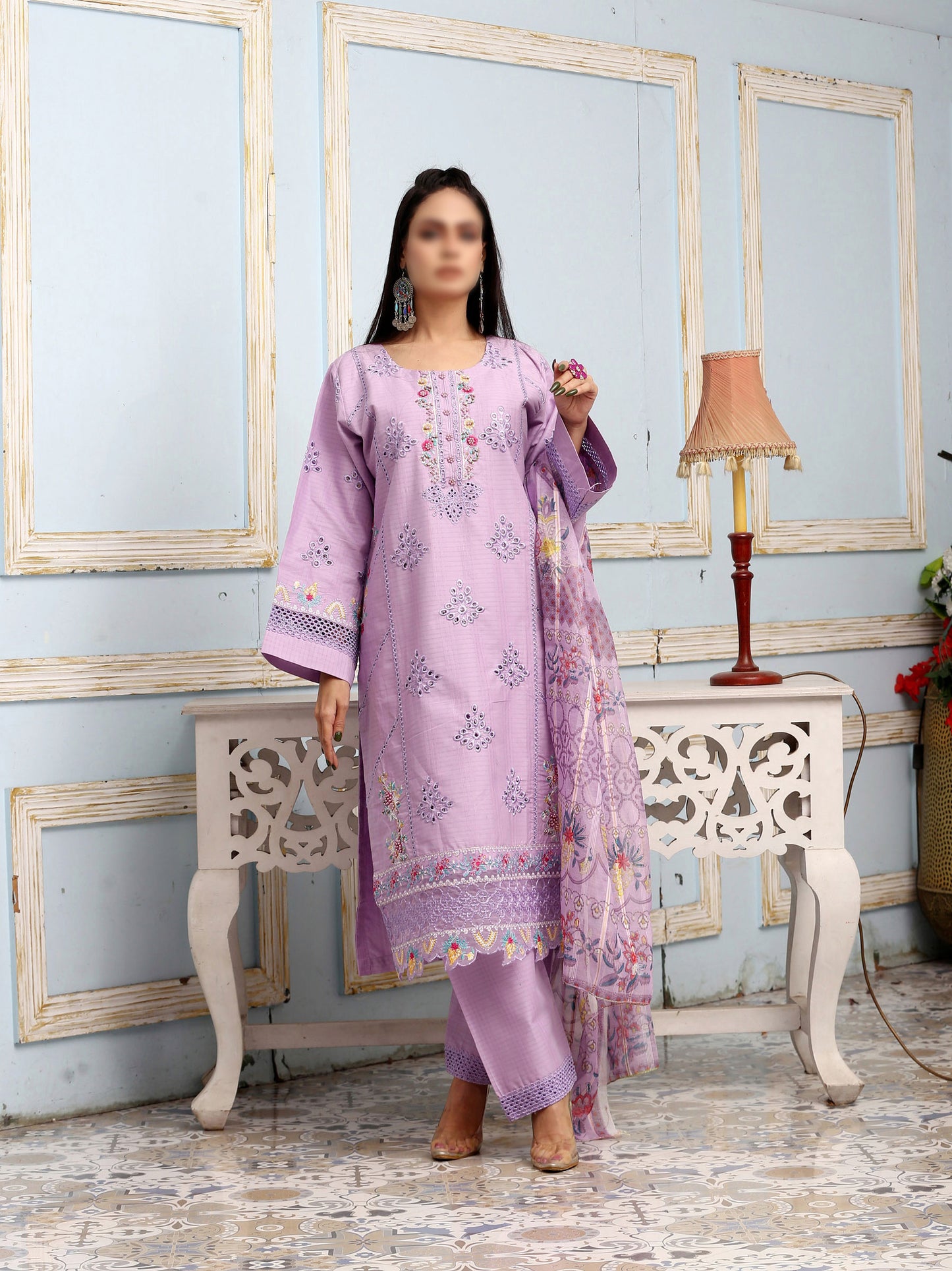 3 Piece stitched - Dastan Slub Lawn Embroidered Suit - SE-81